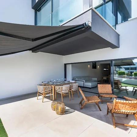 Luxury Townhouse
