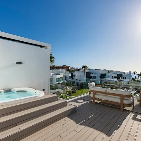 Luxury Townhouse *